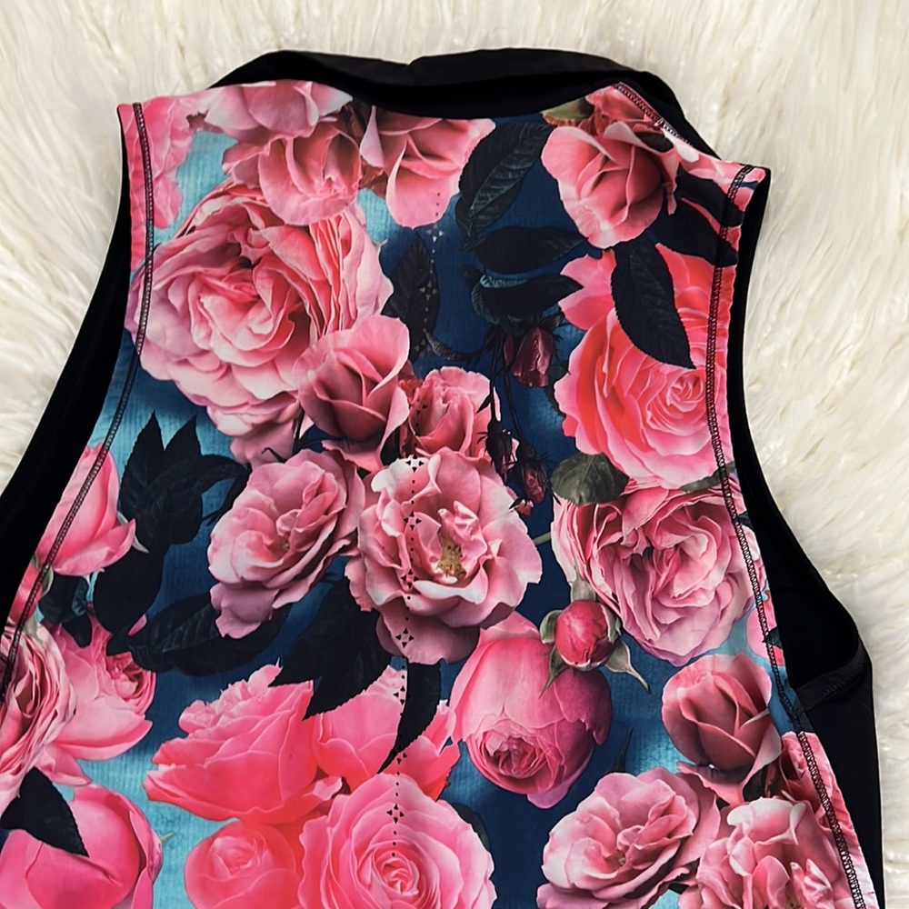 Lululemon Top - Picture 4 of 8